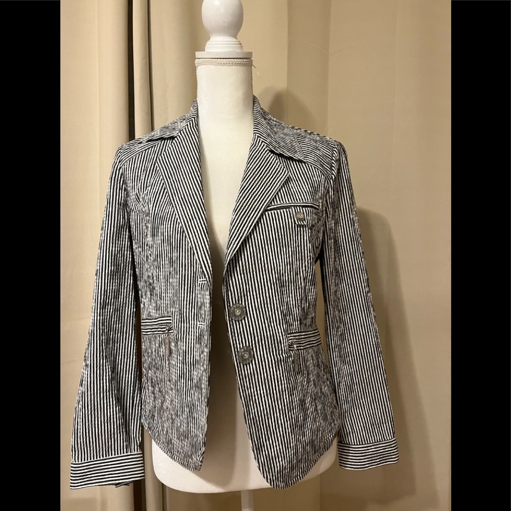 ST JOHN SPORT JACKET